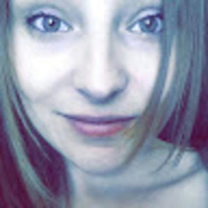 Meet your Posher, Chloe